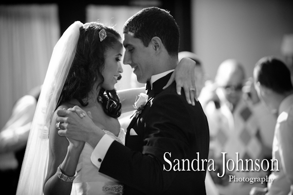 Best Maggiano's Orlando wedding photographer - Sandra Johnson (SJFoto.com)